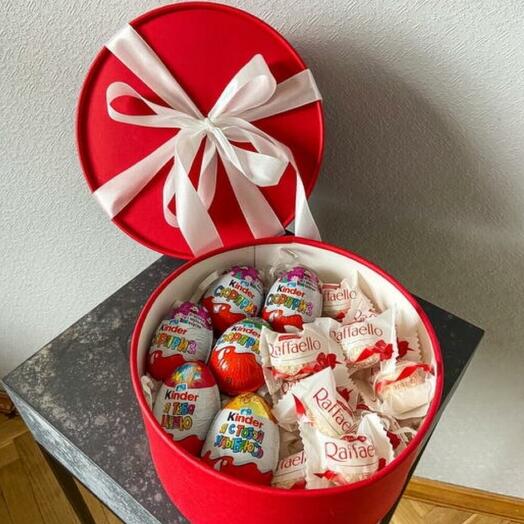 Red Sweet Box – идеальный подарок для сладкоежек