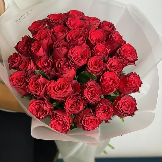 Букет из 35 красных роз