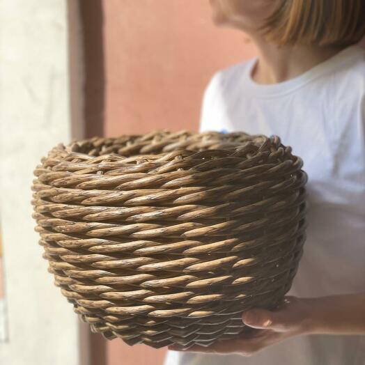 Кашпо из ротанга