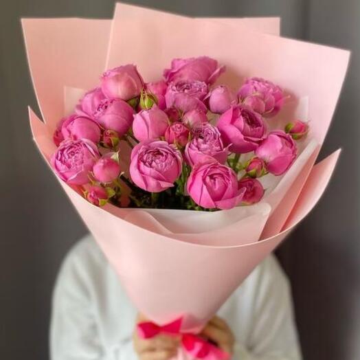 Rosa arbustiva en forma de peonía
