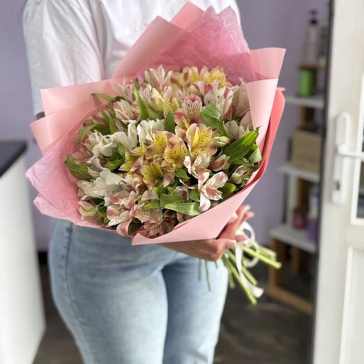 Микс из альстромерий