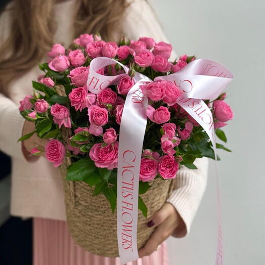 Джутовое кашпо с кустовыми розами для Любимой ( размер M)