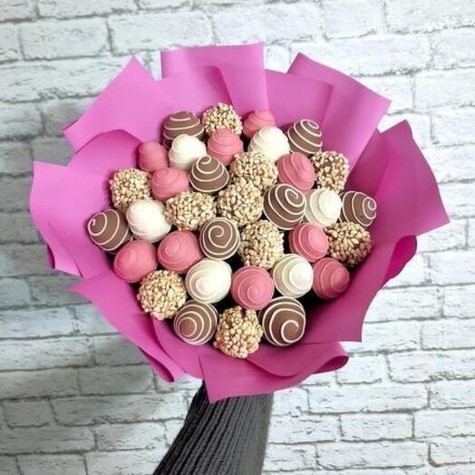Букет из клубники в шоколаде 27-35 ягод