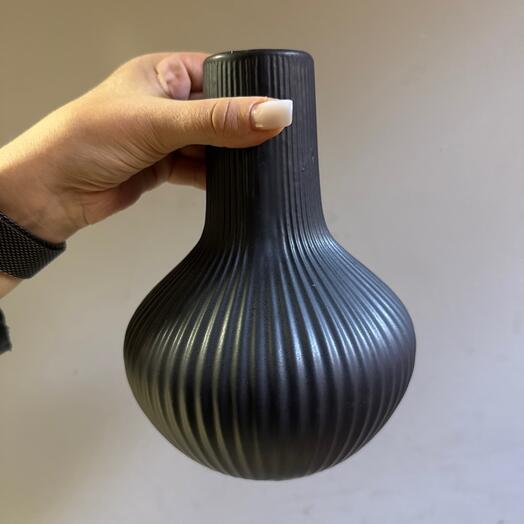 Ваза черная