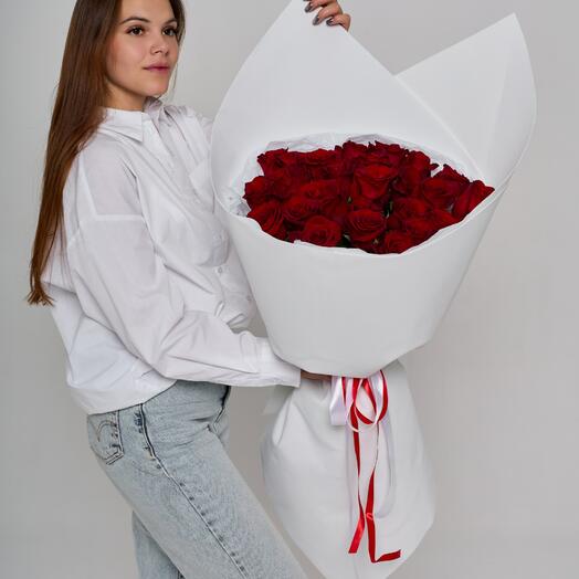 Бордовые розы 25 шт