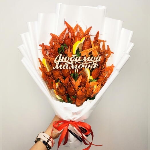 Букет из раков "любимой маме" подарок на день матери