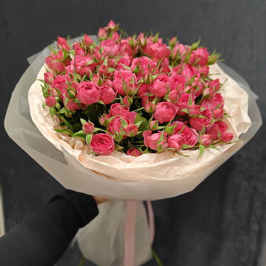 Нежность истории из Кустовых роз