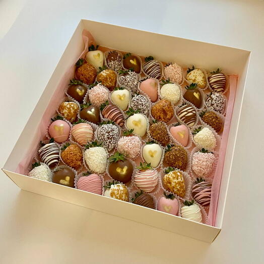 Клубника в шоколаде «Любимой жене на 14 февраля» (36-49 ягод)