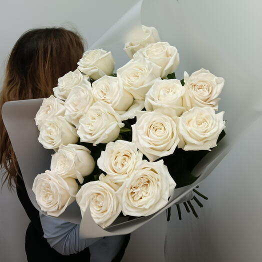 Букет роз Эквадор 60см из 19 штучек