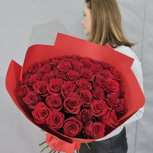 Монобукет из 51 бордовых роз