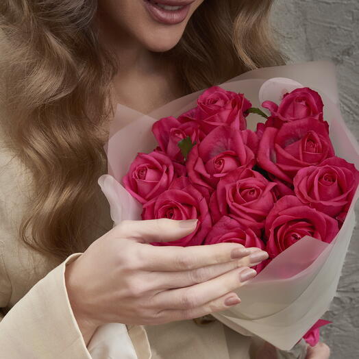 Букет малиновых роз Cherry Avalanche, 11 шт, 50 см. Florentika