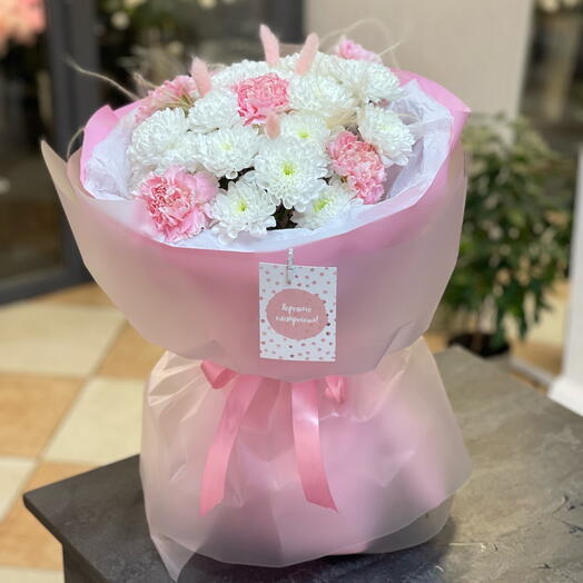 💝 Нежный круглый букет с розовой хризантемой в пышной упаковке 💝