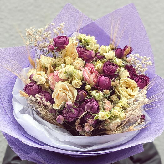 A bouquet of dried roses