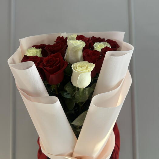 Микс из метровых роз