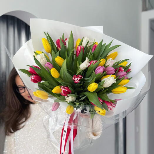 Букет «51 хрустящий тюльпан»