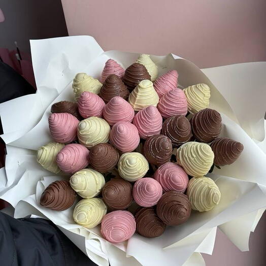 Букет из клубники в шоколаде 🍓 
(1750г)