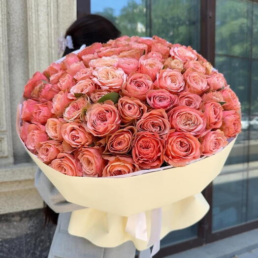 51 пионовидная роза Кахала