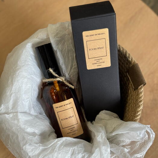 Парфюмированный ROOM SPRAY Cashmere and Amber Leather 100 мл