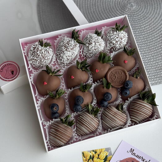 Strawberries in chocolate 16pcs