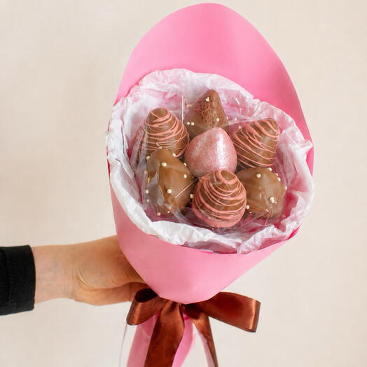 Pink Chocolate Strawberry Bouquet – Sweet Love Gift 🍓🍫💗