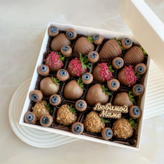 Клубника в бельгийском  молочном шоколаде "Callebaut"