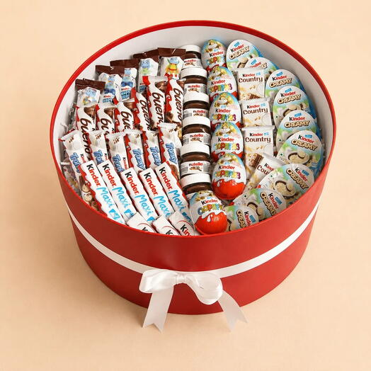 Большая подарочная коробка Kinder Premium XL с Nutella и Kinder Surprise