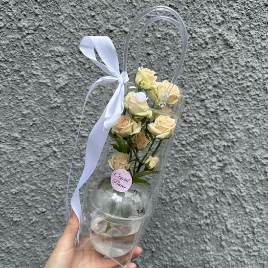 Акваbloom композиция с кустовыми розами