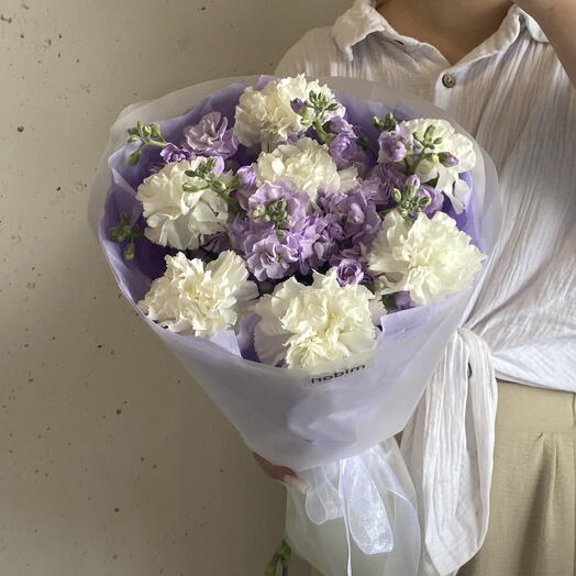 Букет дуо с маттиолой и диантусами💜