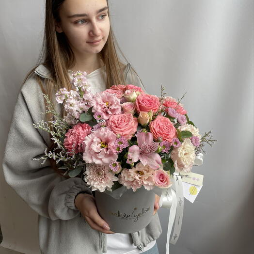 Композиция с кустовыми розами