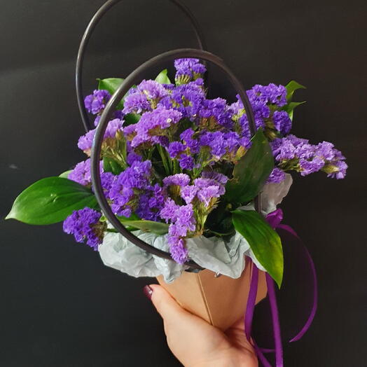 Композиция из статицы