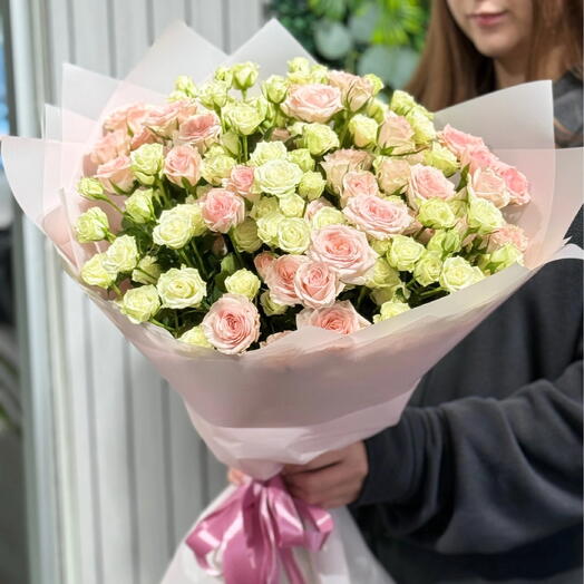 Монобукет из 21 кустовой розы 🌸