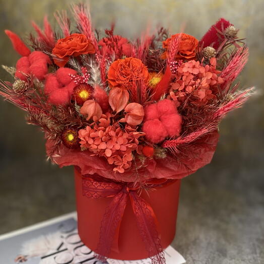 Сухоцветы в коробке Красные цветы 🌺