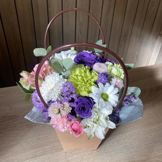 Цветочная композиция с Фиолетовой Эустомой , Хризантемой и Сухоцветами💜🌸