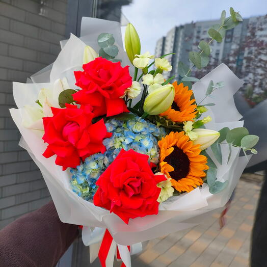 Яркий букет