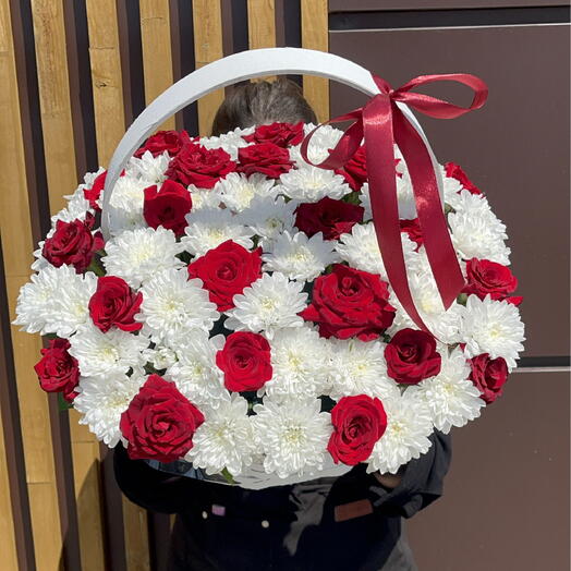 Корзина с розами❣️