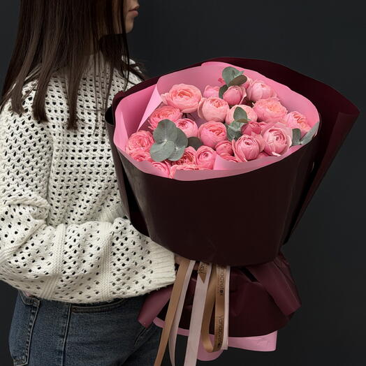 Монобукет из пионовидных роз сорта Silva Pink