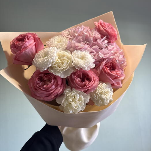 Букет из нежной розовой гортензии, диантусов и роз Пинк экспрешн💕💐