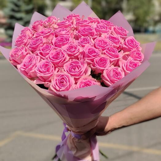 31 pink roses