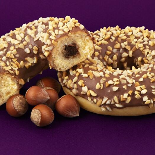 Пончик НатсДон с ореховой начинкой