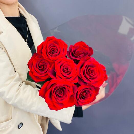 Bouquet of Ecuadorian roses 7 pcs