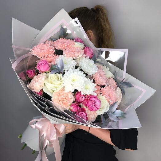 The bouquet is assembled 💕