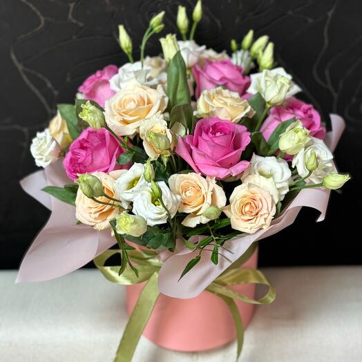 Rosas 50cm en una Caja de sombrero