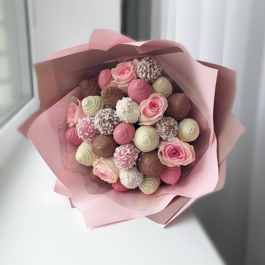 Chocolate-covered strawberry bouquet size-M 500 grams (21-25 berries) with pink Palermo roses