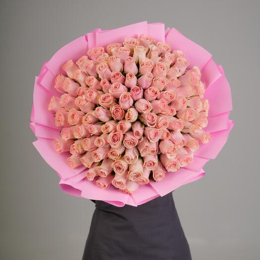 Нежный букет из 101 розы