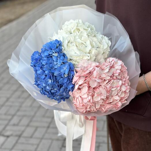 Букет из гортензий