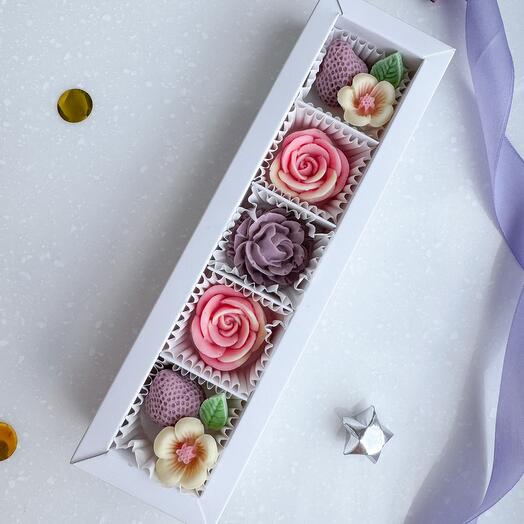 Цветы из шоколада в подарок на день рождения маме, бабушке, подруге