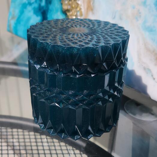 Подарочная шкатулка из эпаксидной смолы