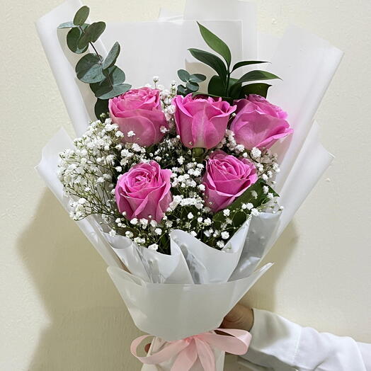 5 Pink Roses Bouquet