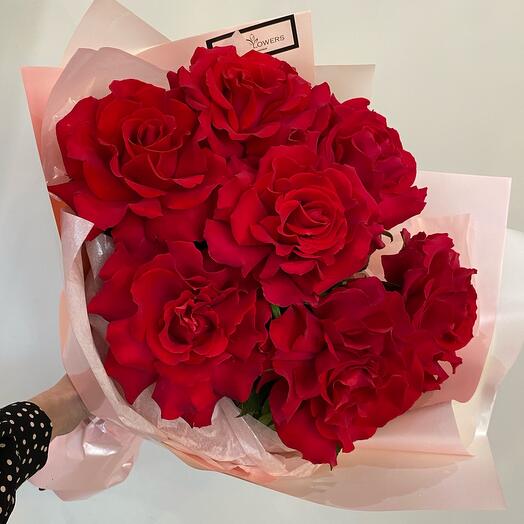 Яркий букет из французских роз