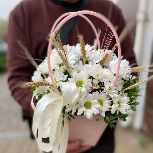Корзина с цветами